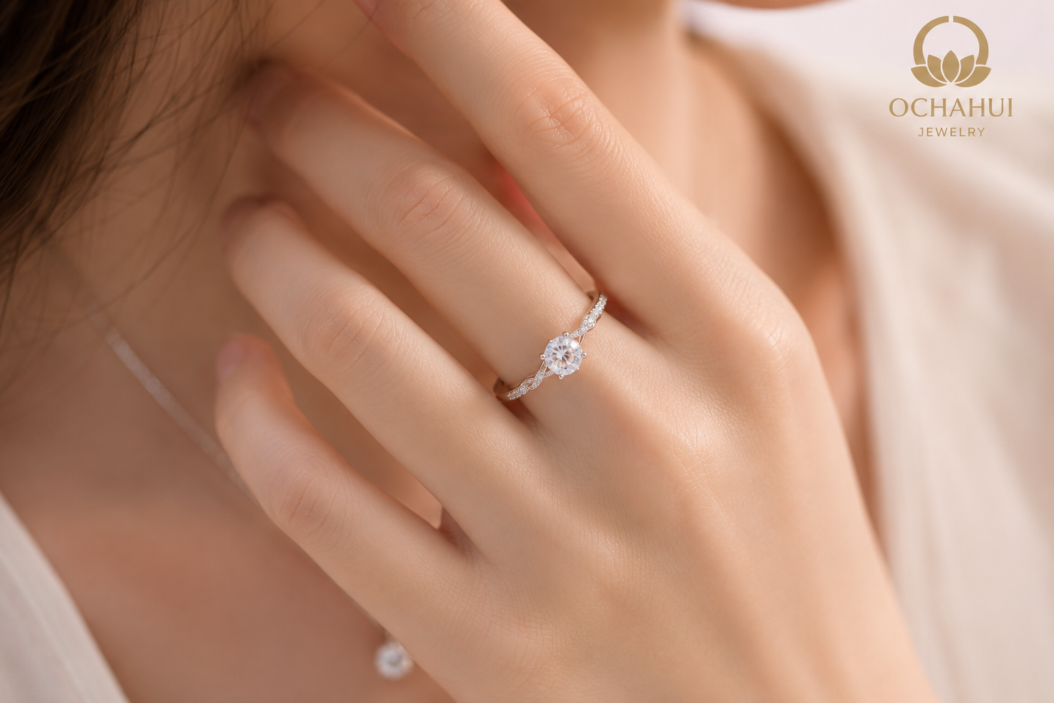 Nhẫn tặng người yêu đính đá tinh xảo từ OCHAHUI